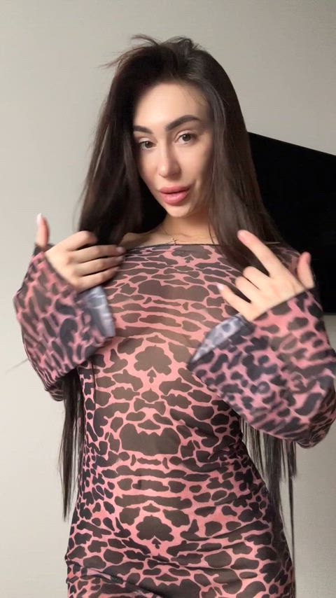 Amateur Big Tits Boobs Brunette Hotwife MILF Natural Tits OnlyFans Solo Tits Porn GIF by severe_permit6404