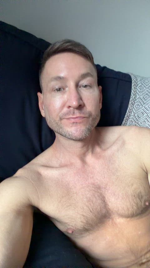 40s #NYC needing attention