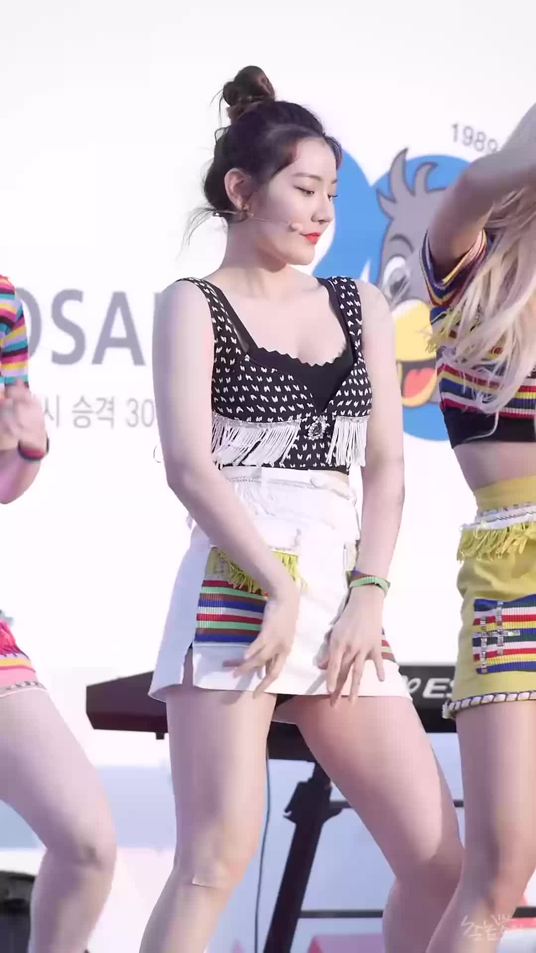 SIHYUN - Bouncy.