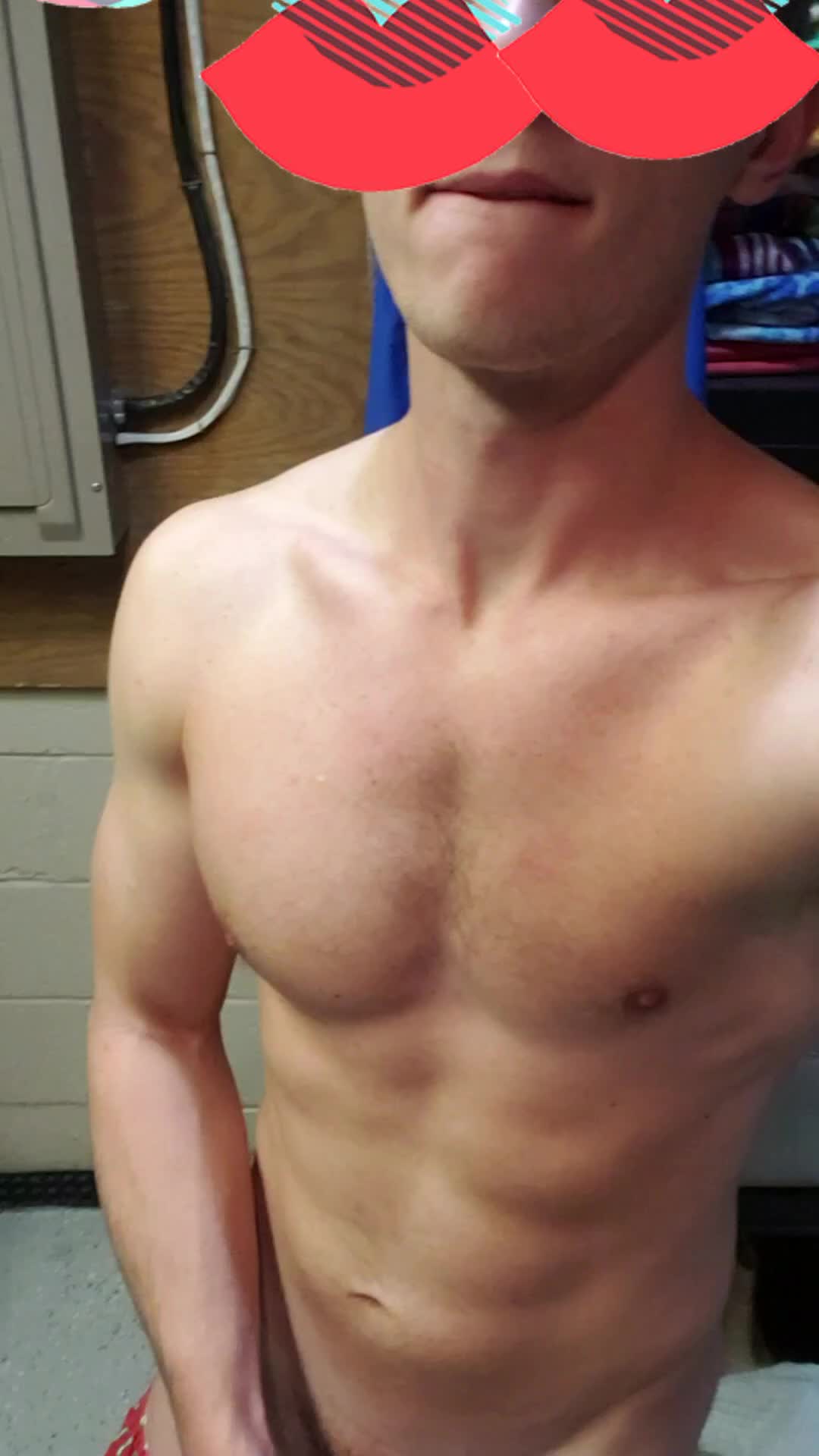 Any ladies up for some rough fun? 😈 probably the most face I've shown so far.