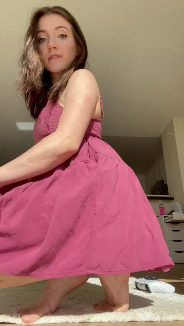 No panties so I’m easy to breed 😇