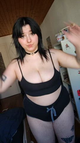 jiggling stress balls