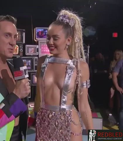 Celebrity Cute Miley Cyrus Porn GIF by redbledcom