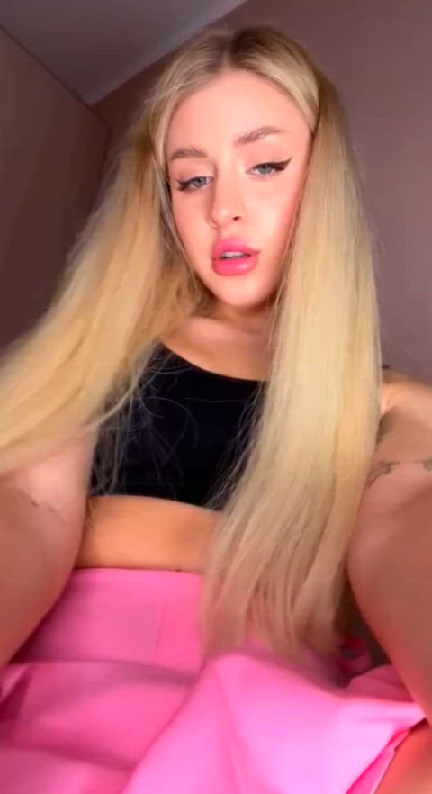 would u fuck schoolgirl like me?