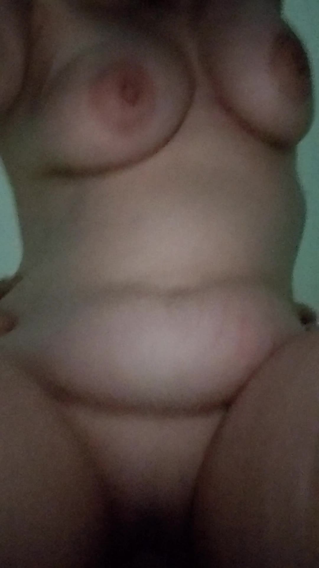 Husband fucks me over the couch, hope you like all my jiggle bits