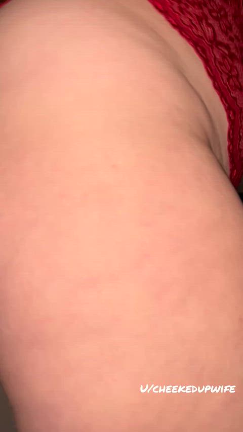 I’m just a pawg wifey dancing for my play thing