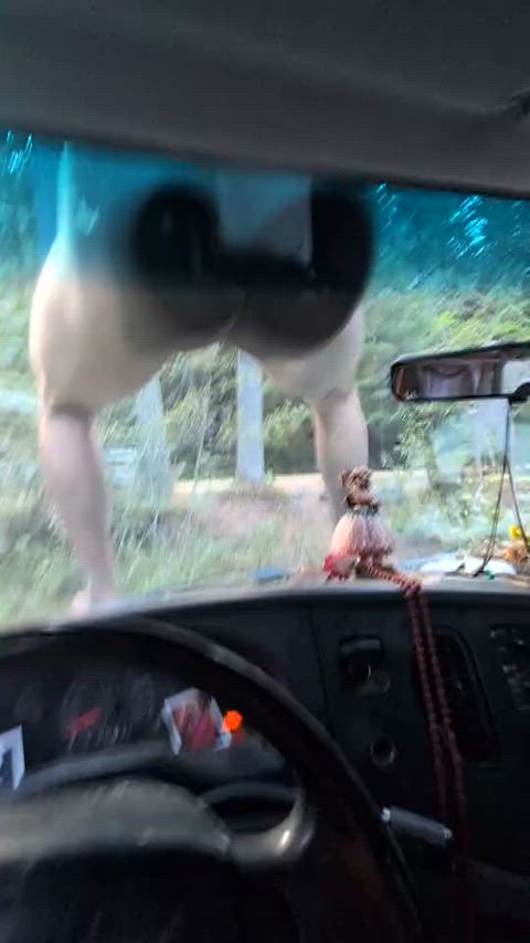 This bug has some BUNS