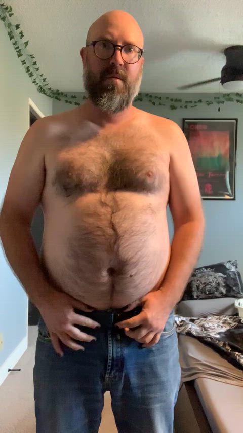 Showing off my hairy body for you