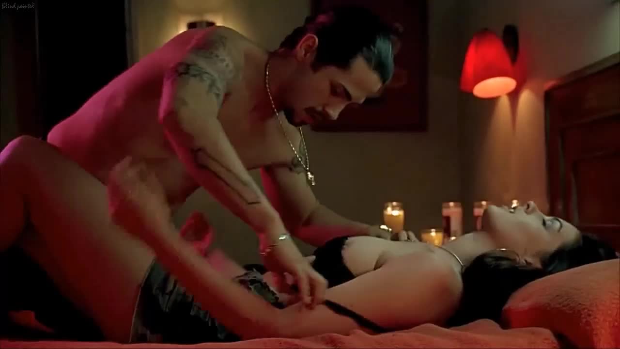 Anne Hathaway - Havoc