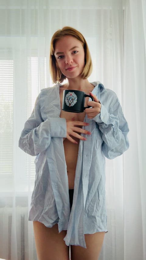 Do I look attractive or hopeless with saggy boobs?