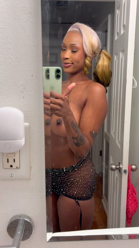 I’m literally obsessed with myself can’t you tell