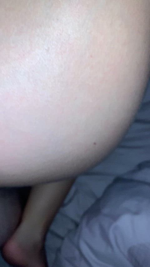 I love taking cum on my back