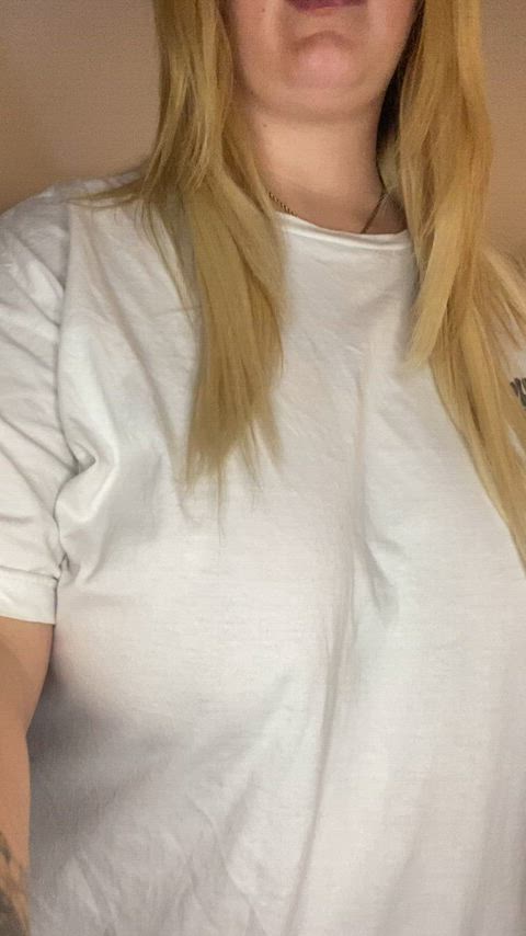 Curvy and fearless, does my vibe speak to you?