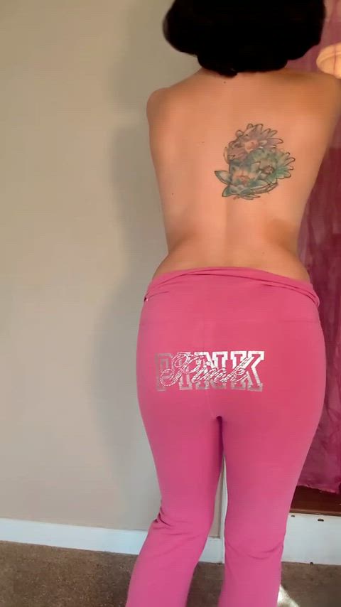 I got the sexy pants