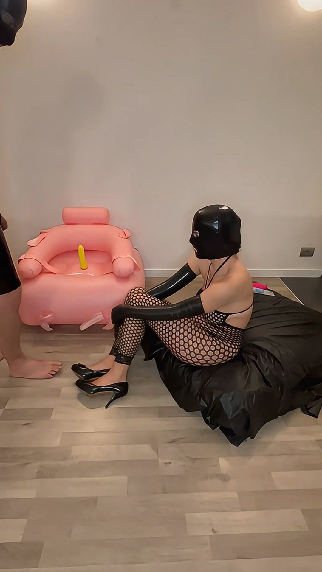 Perfect wife and perfect chair [M][F]