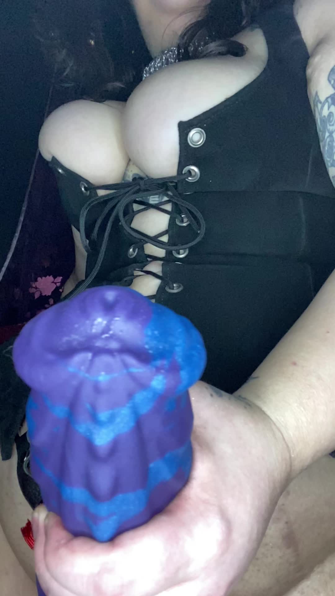 I got my M/M Sleipnir in my harness; can’t wait until I find a bottom for him