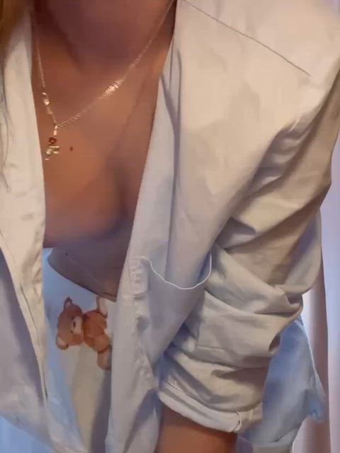 OnlyFans Teen Tits Porn GIF by sss_sienna