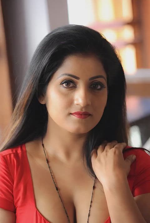 Desi Bhabhi Undressing