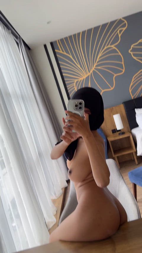 Tempting body built to captivate