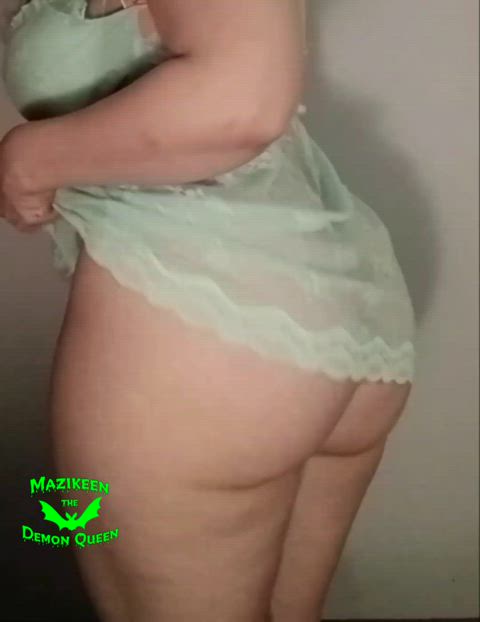 You can shake and spread this gift