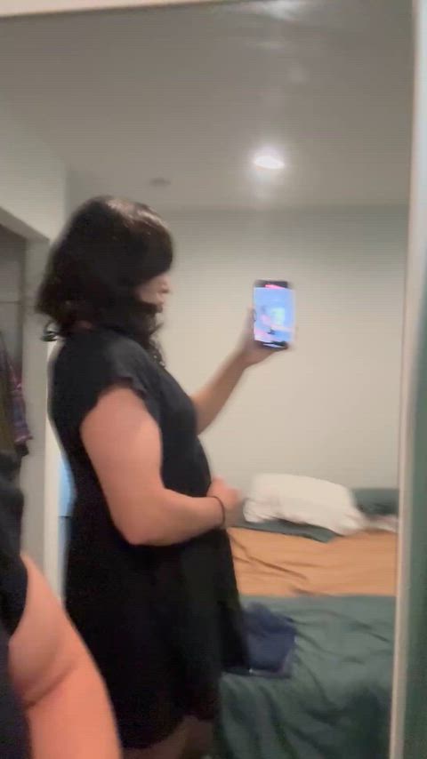 30 [818] S4M Glendale - More & more comfortable in my little black dress