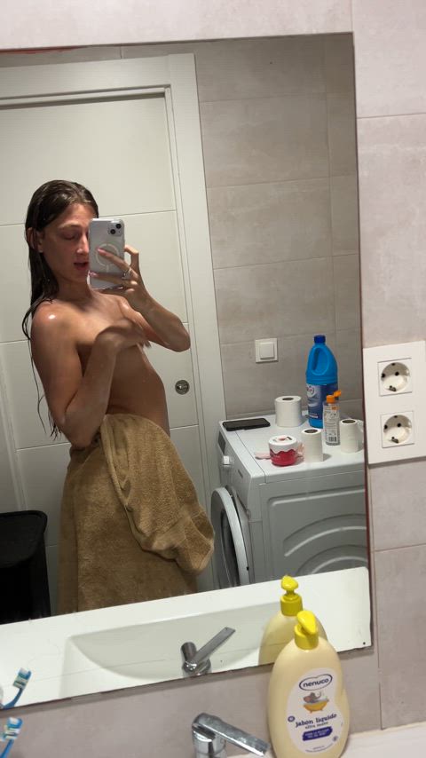 Say yes if you accept boner pics from trans girl