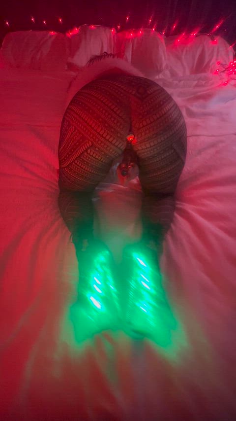 Come stretch my asshole