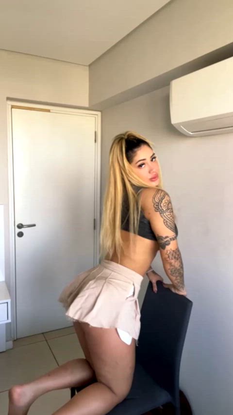 I was born thick and playful