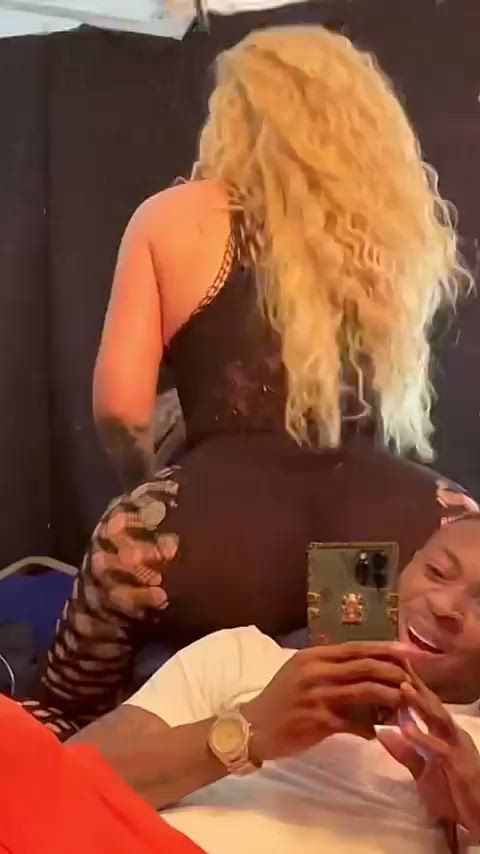 Who Dat? Who Dat? I-G-G-Y.