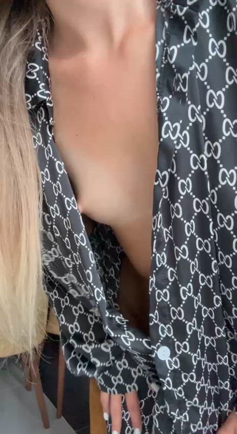 Older men like to watch my flat tits