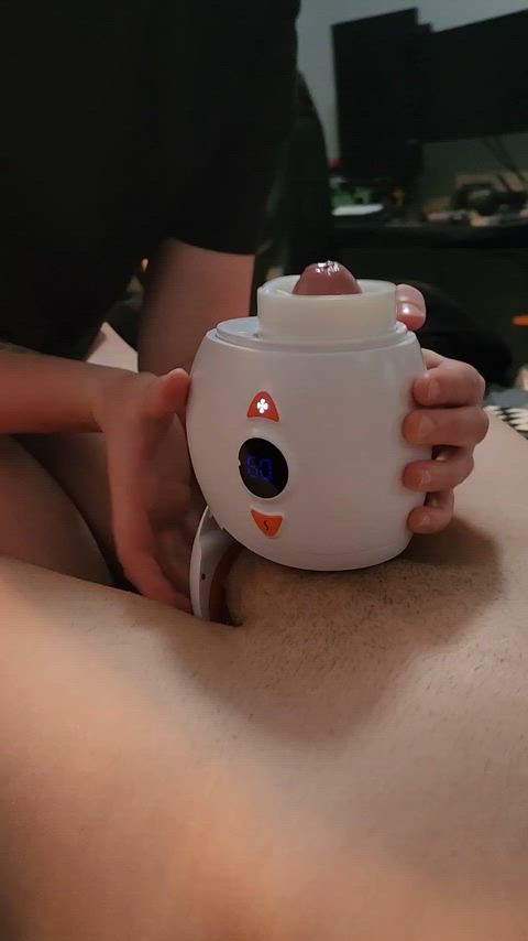 [Electric Male Masturbator with Rotating Piston, Glans Vibration & Testicle Massage] This thing is the ultimate edging machine!