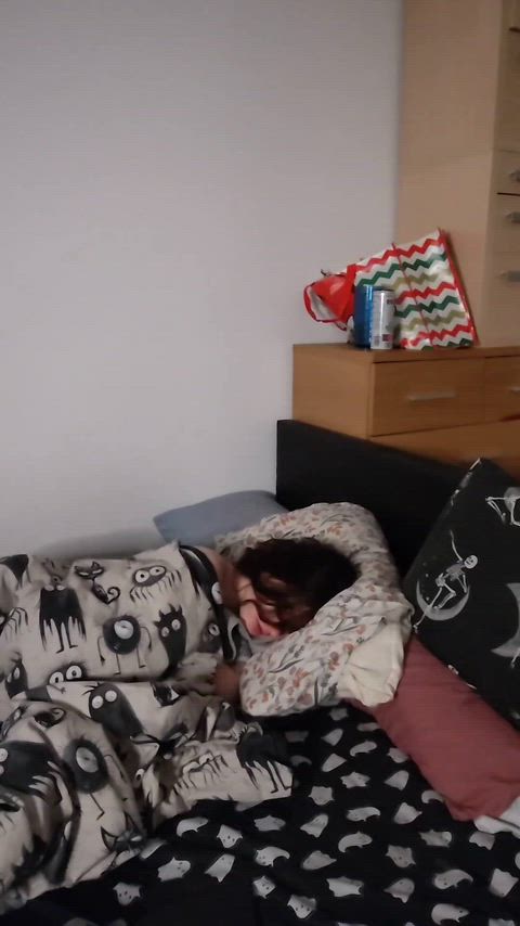 Of course he can use me when Im busy I look so touchable !