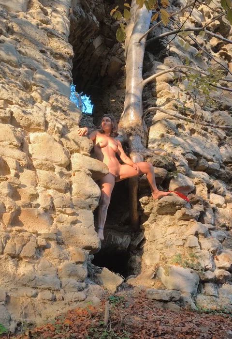 Climbing, stretching, posing and simply having fun at the castle ruins