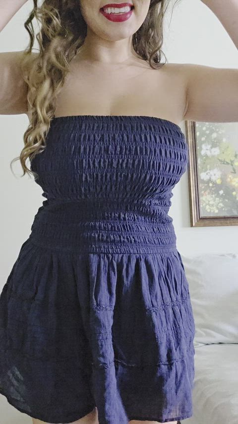 Amateur Big Tits Boobs Bouncing Tits Curvy Homemade Huge Tits Natural Tits OnlyFans Porn GIF by lamsinka89