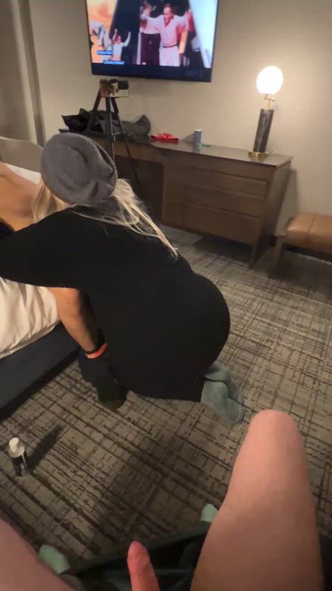 Watching Star Wars while getting cucked lol