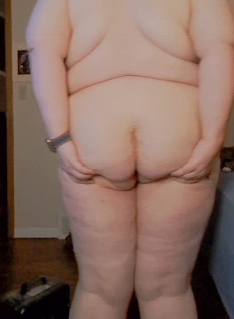 manhandle my ass while giving me backshots 😫