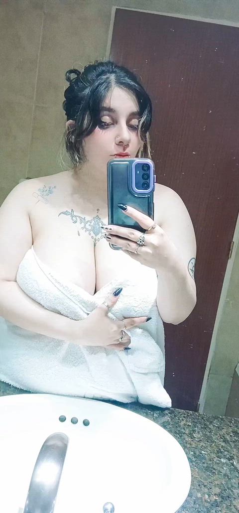 Amateur Big Tits Boobs Homemade NSFW Natural Tits OnlyFans Solo Tits Porn GIF by raven.roth