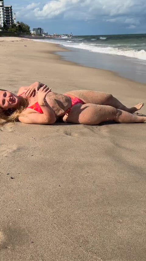 Sandy butts are kinda peak