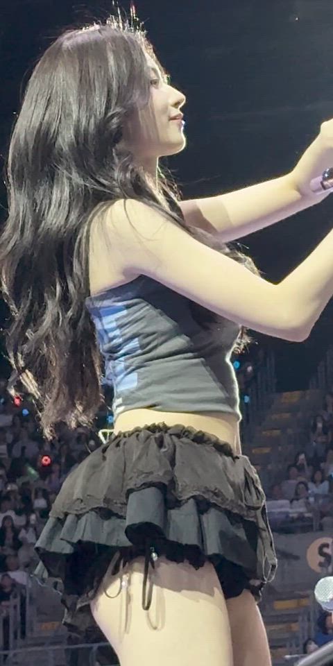 TWICE - Sana & Tzuyu