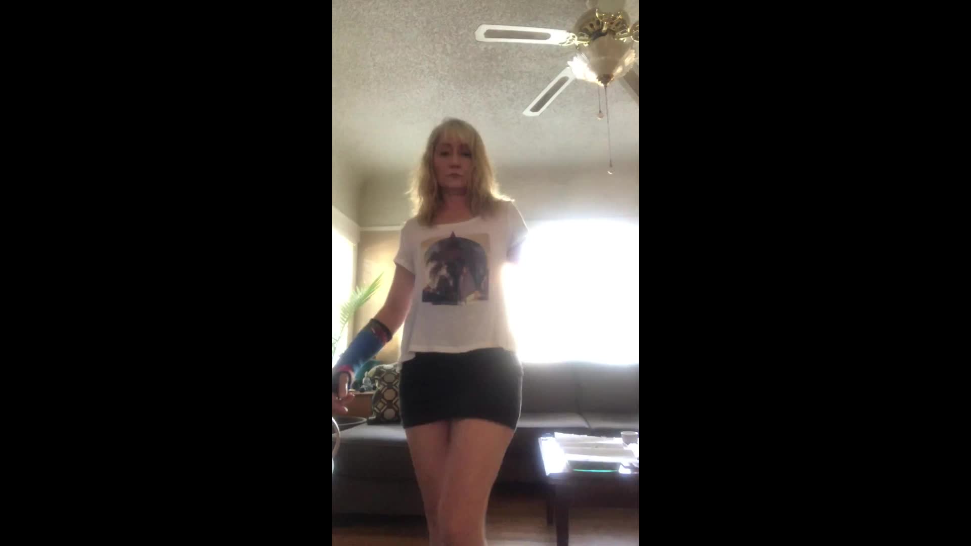 Just dancing in the aternoon, hope ya like