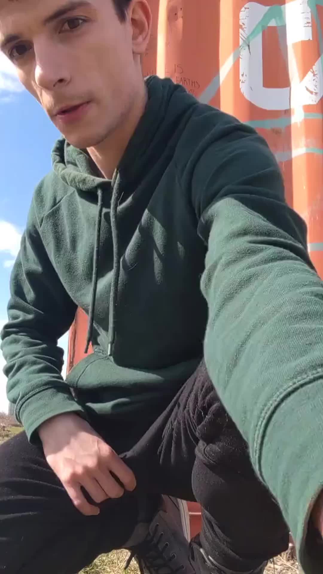 Nice breezy wank in the park