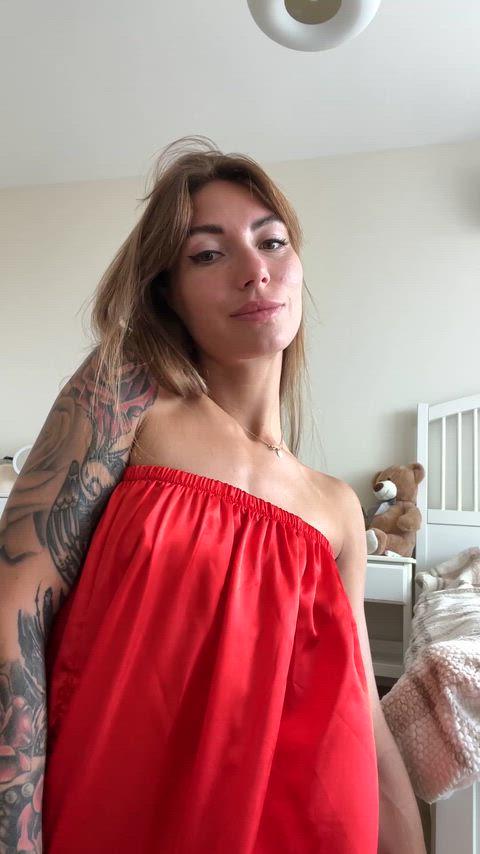 Tiny tits make sucking even better