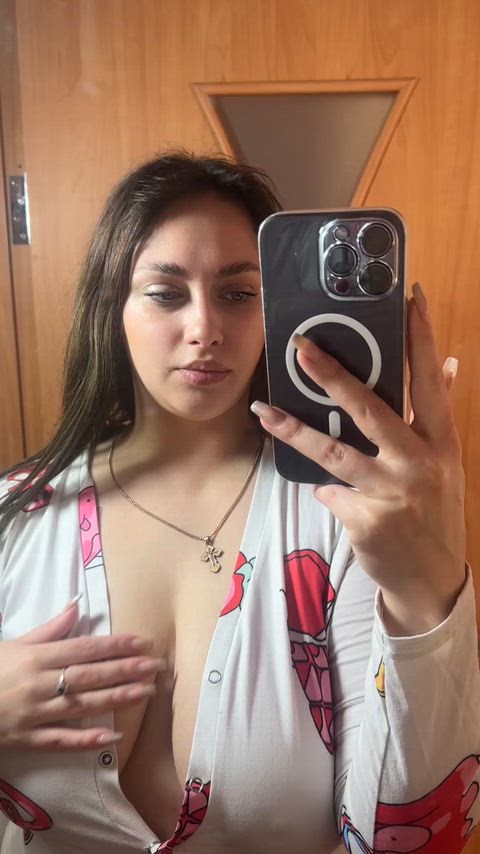 Big Tits Boobs Booty Homemade NSFW Natural Tits OnlyFans POV Teen Tits Porn GIF by velvetvices