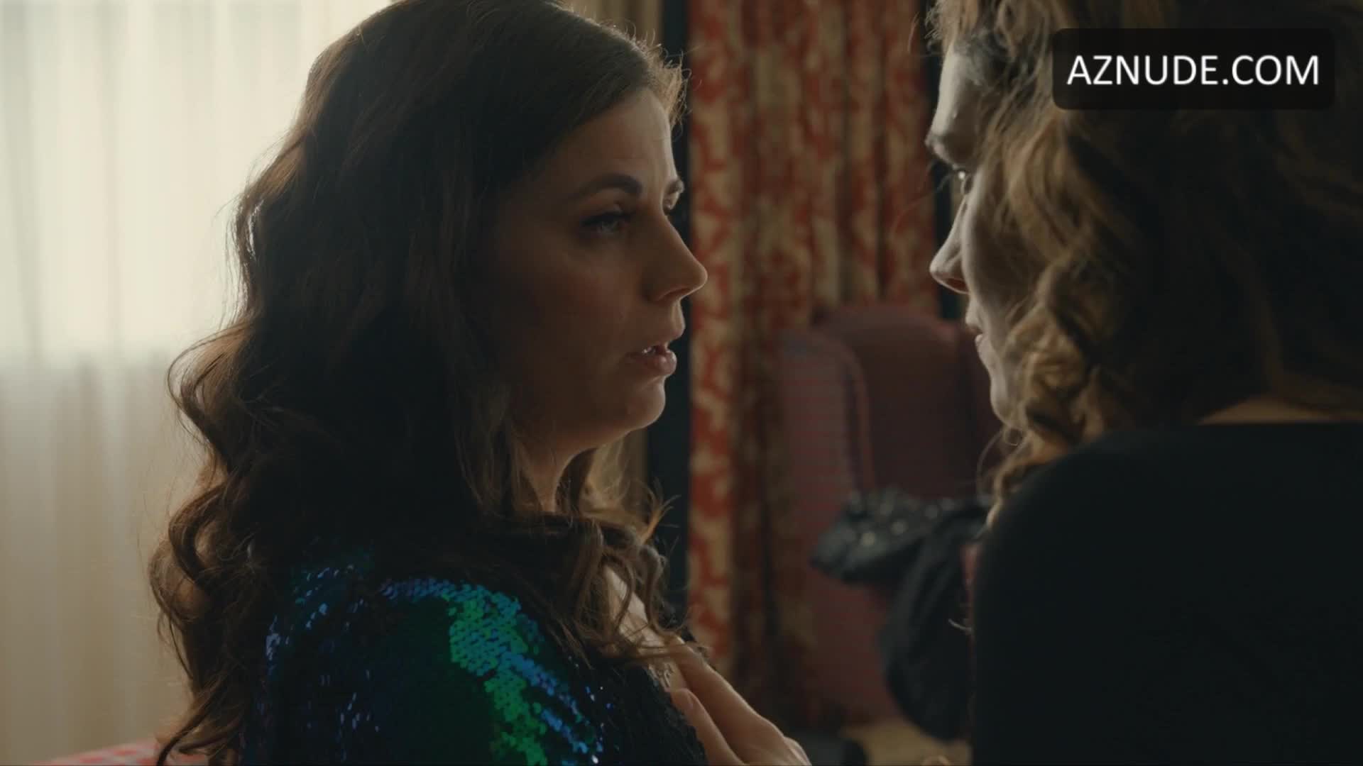 Elise Schaap & Anna Drijver in Netflix Original 