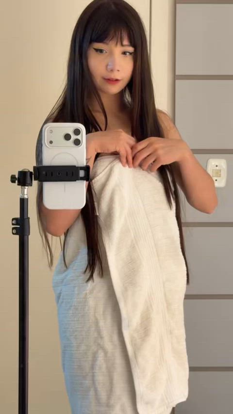 Older men, do you find me fuck-worthy?