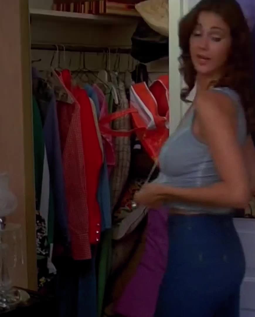 Lynda Carter - 'Bobbie Jo & The Outlaw' w/slo mo