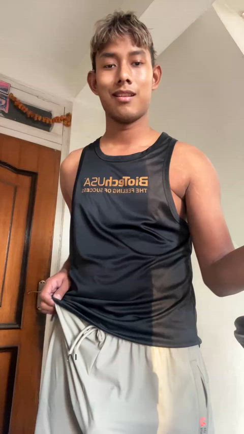 Any alphas fancy a fag dance?😵‍💫