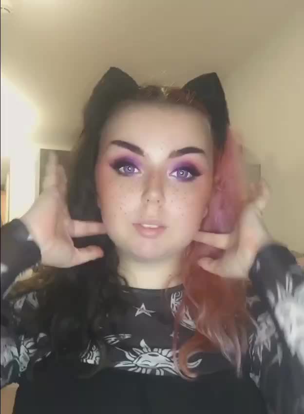 Im A Dirty E-slut Who Can't Keep Her Mouth Shut.