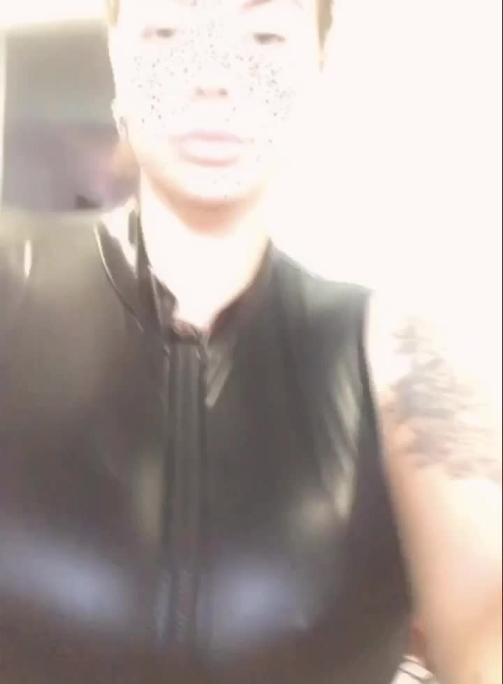 😒😳