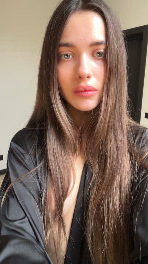 I look hotter when the sunlight hits my body